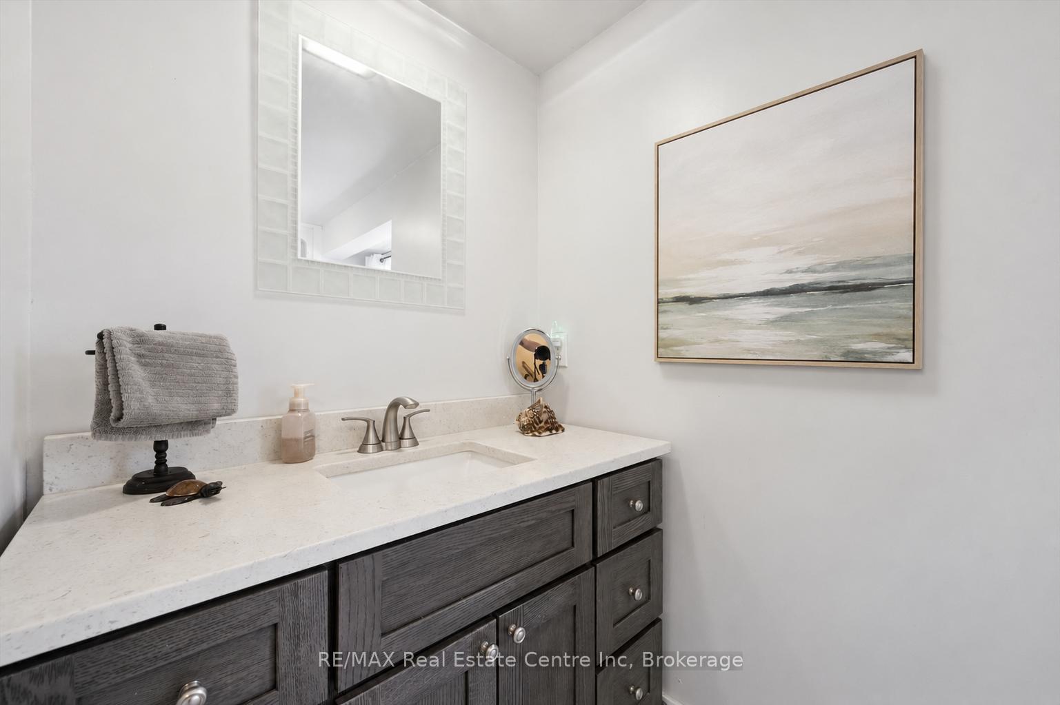 Photo 24 of 14 Ash Street, Guelph/Eramosa, Eden Mills — HOMEH