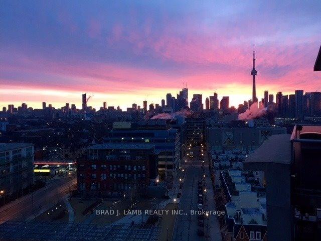 Photo 13 of Unit 1402, 1 Shaw Street, Toronto, Niagara — HOMEH