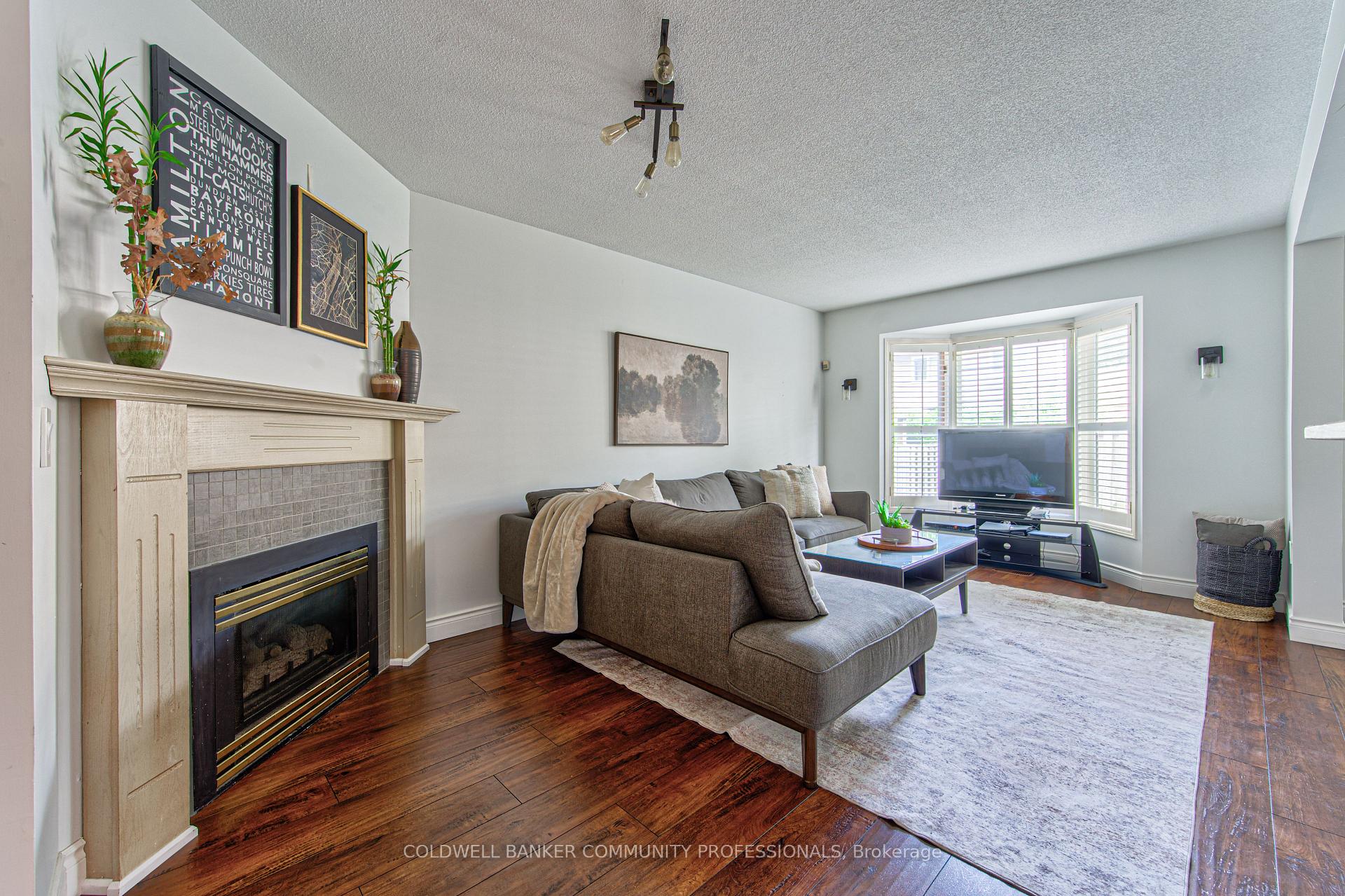Photo 10 of 86 Chelsea Crescent, Hamilton, Stoney Creek — HOMEH