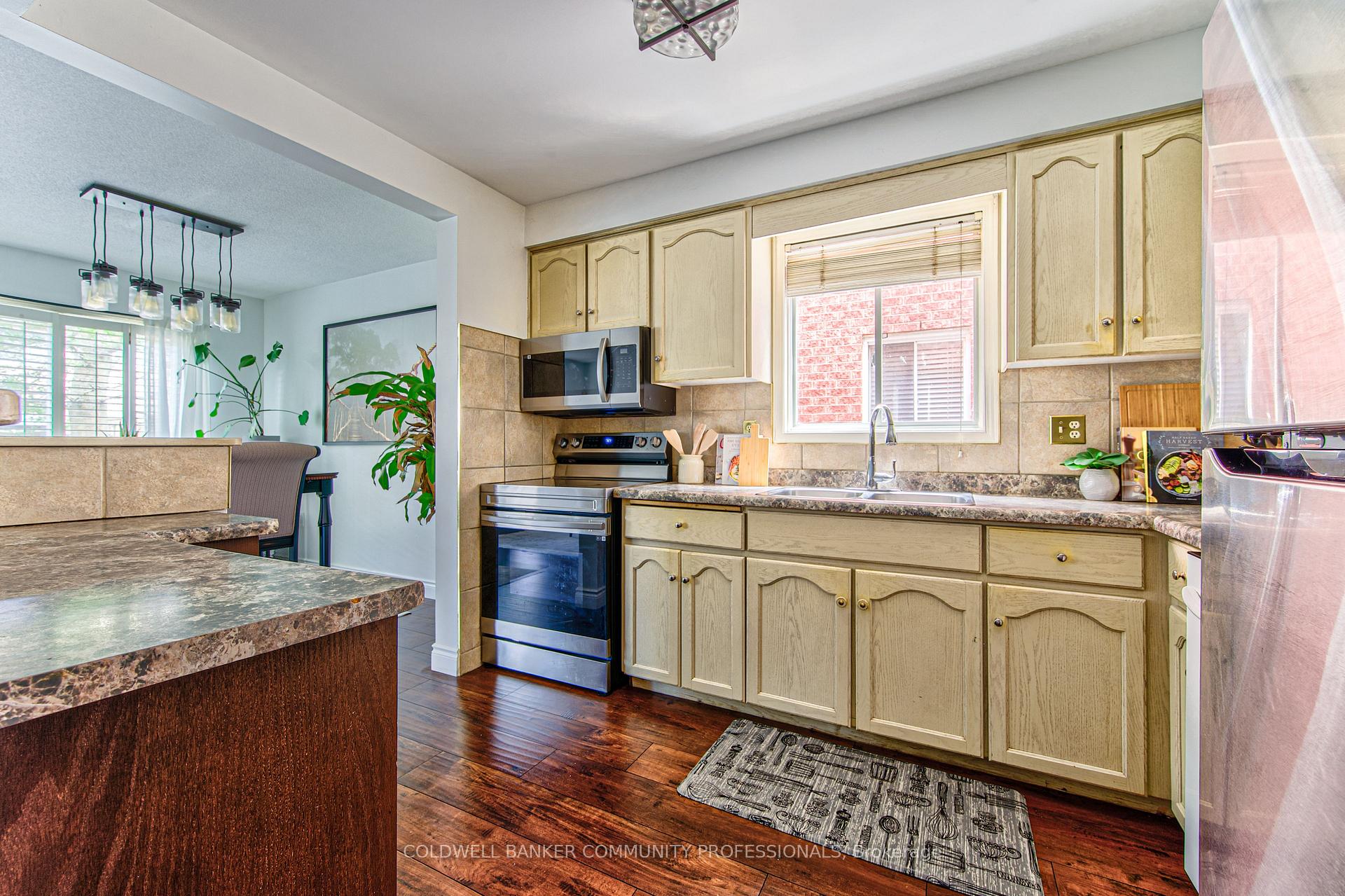 Photo 14 of 86 Chelsea Crescent, Hamilton, Stoney Creek — HOMEH