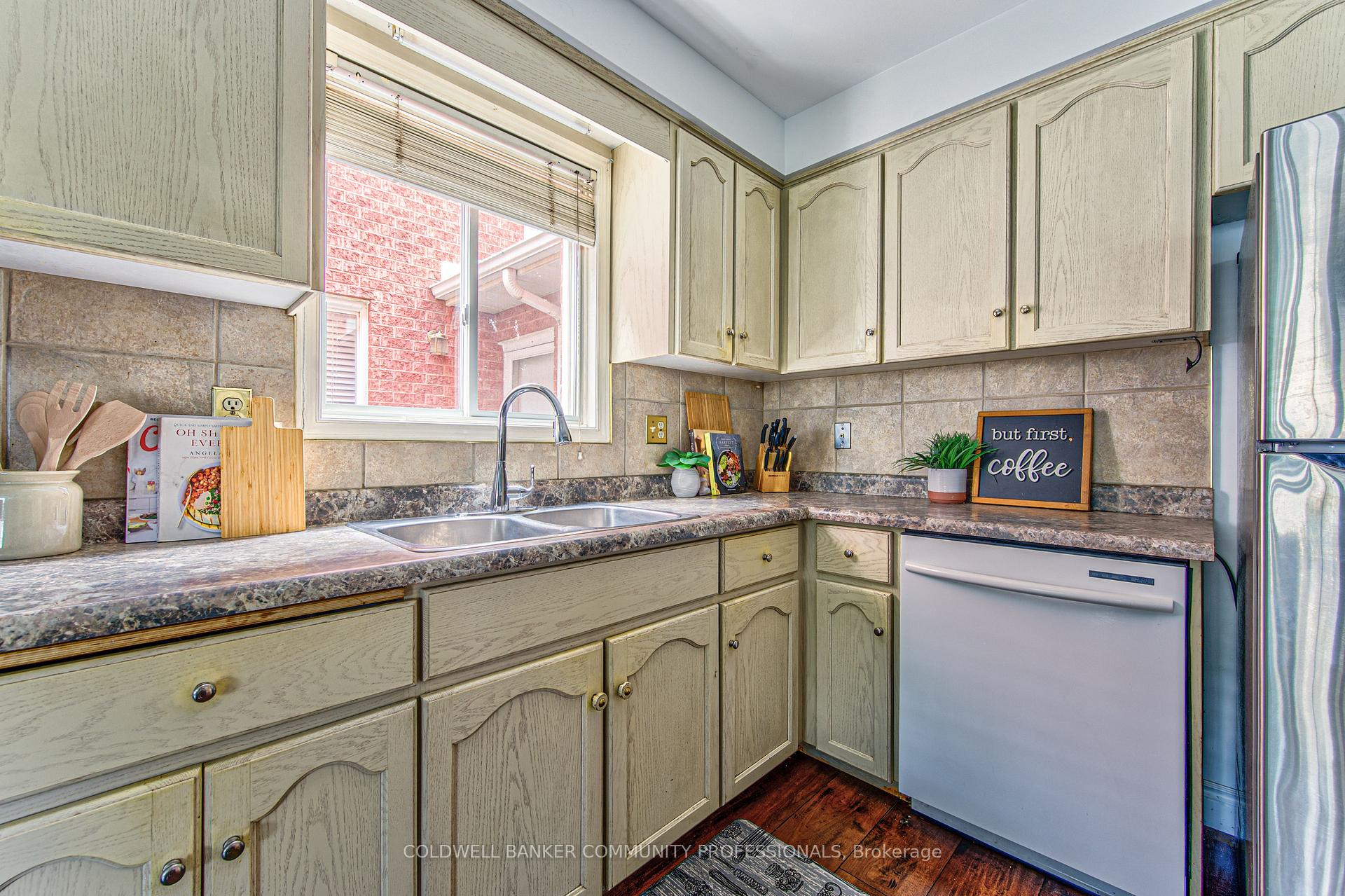 Photo 17 of 86 Chelsea Crescent, Hamilton, Stoney Creek — HOMEH