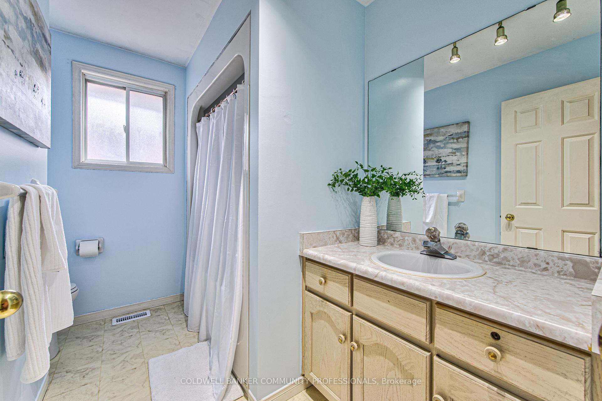 Photo 23 of 86 Chelsea Crescent, Hamilton, Stoney Creek — HOMEH