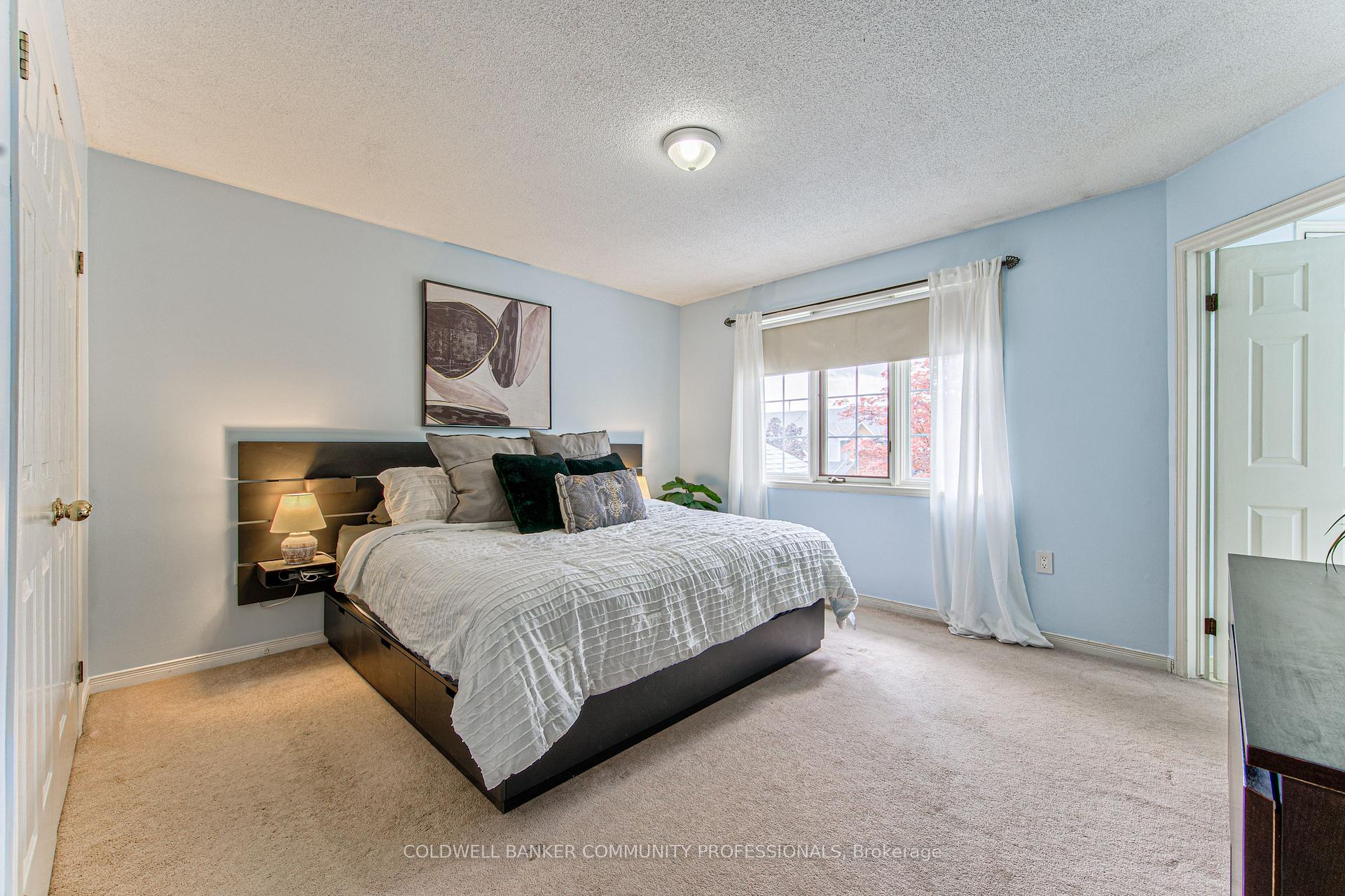 Photo 24 of 86 Chelsea Crescent, Hamilton, Stoney Creek — HOMEH