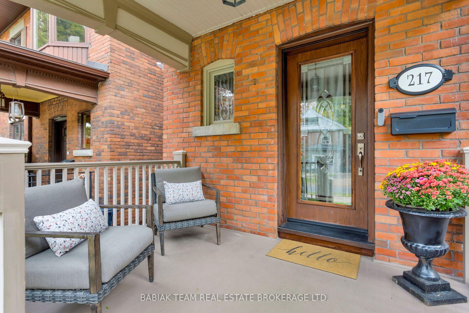 Photo 3 of 217 Humberside Avenue, Toronto, High Park North — HOMEH