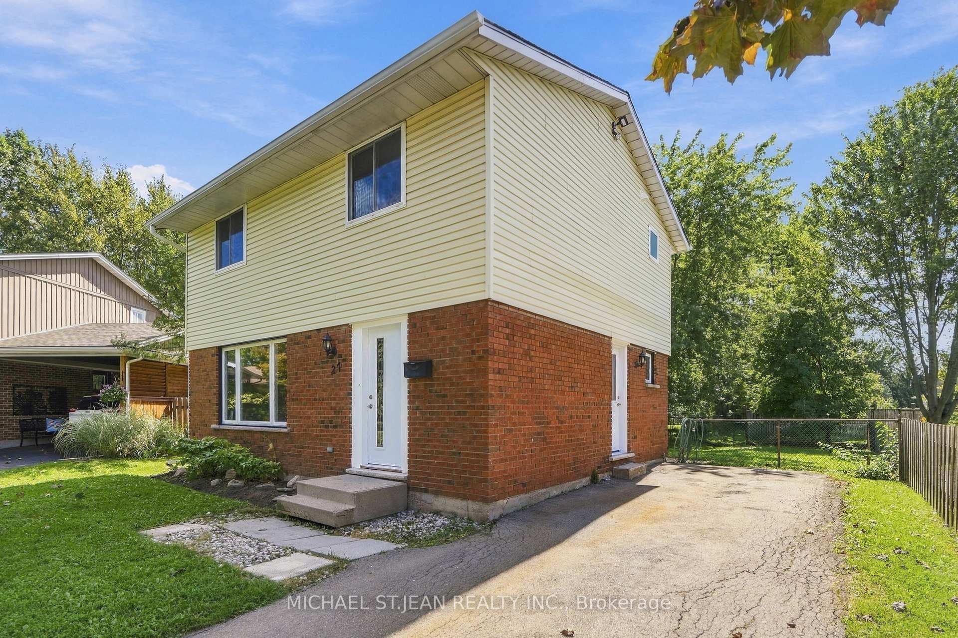 Photo 7 of 27 Cummington Place, Welland, N. Welland — HOMEH