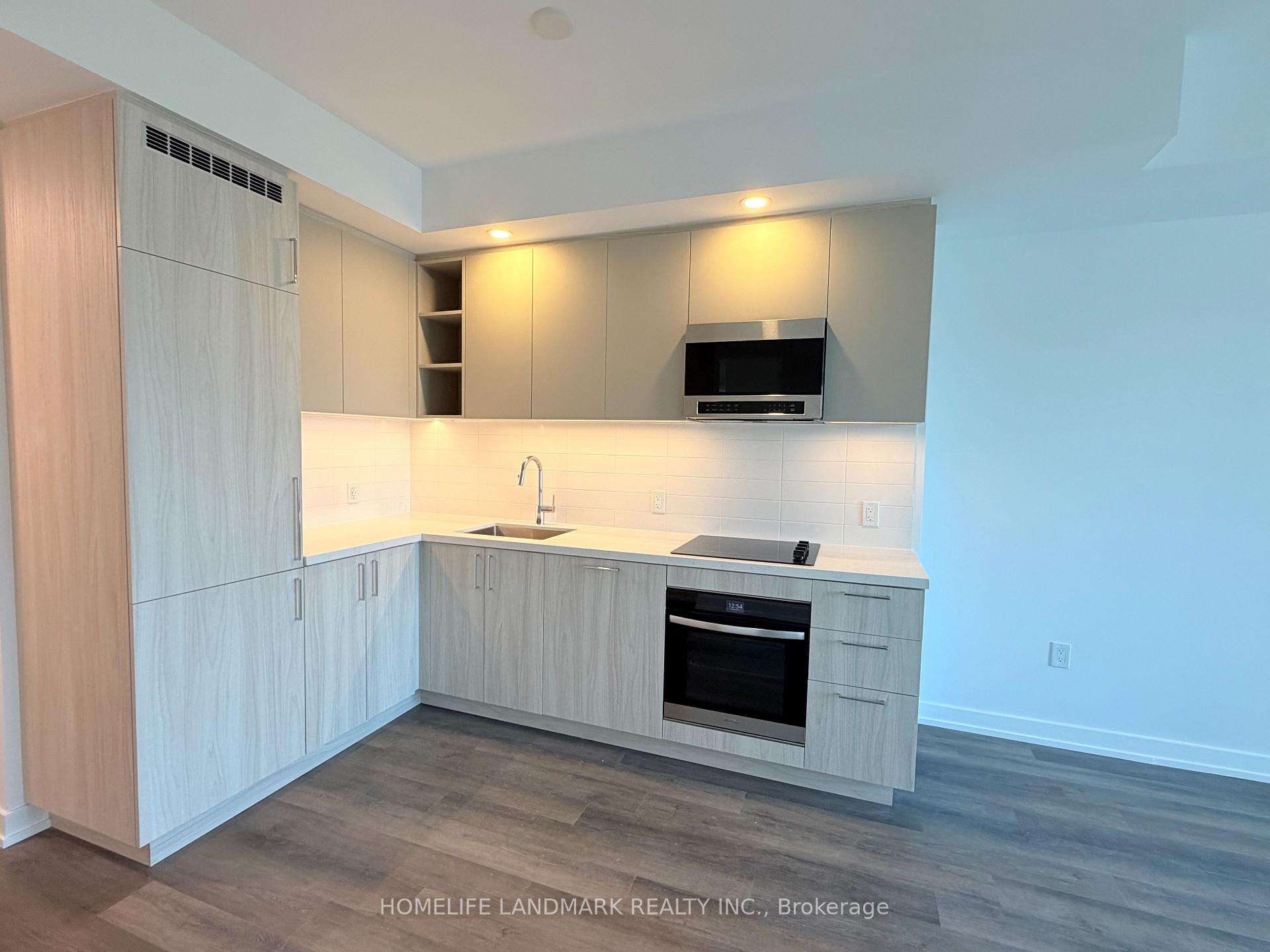 Photo 4 of Unit 1810, 5 Meadowdale Road, Vaughan, West Woodbridge — HOMEH