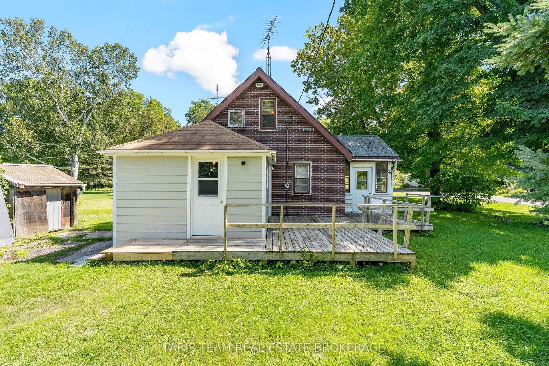 Photo 4 of 29 Marsh Lane, Tiny, Wyebridge — HOMEH