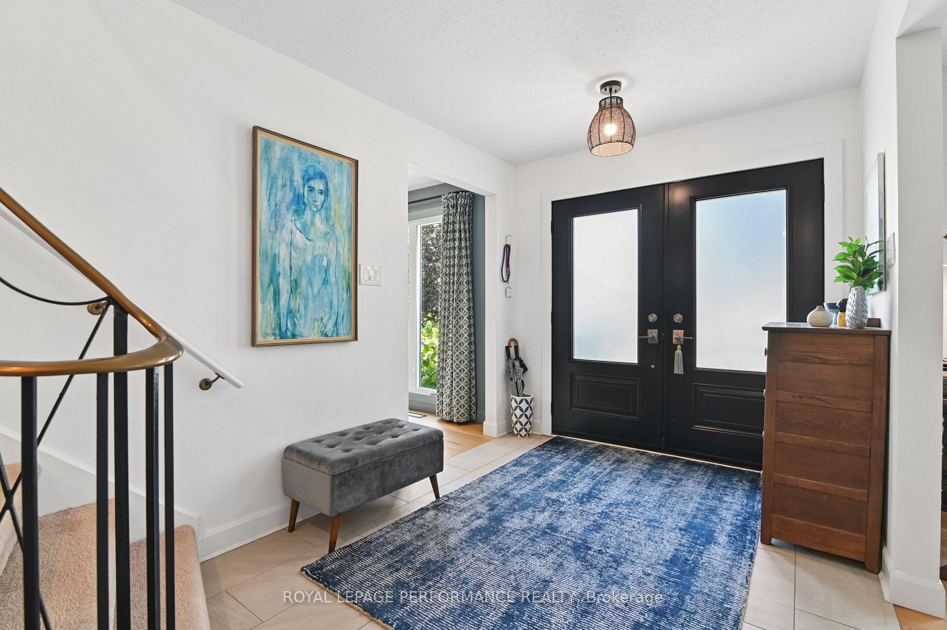 Photo 2 of 2330 Rembrandt Road, Ottawa, Whitehaven — HOMEH