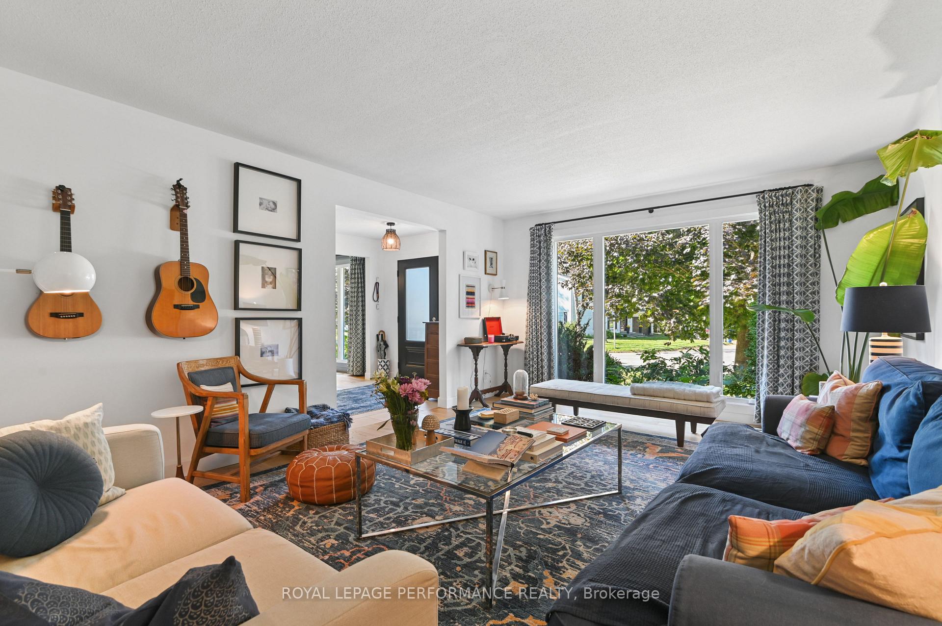 Photo 4 of 2330 Rembrandt Road, Ottawa, Whitehaven — HOMEH