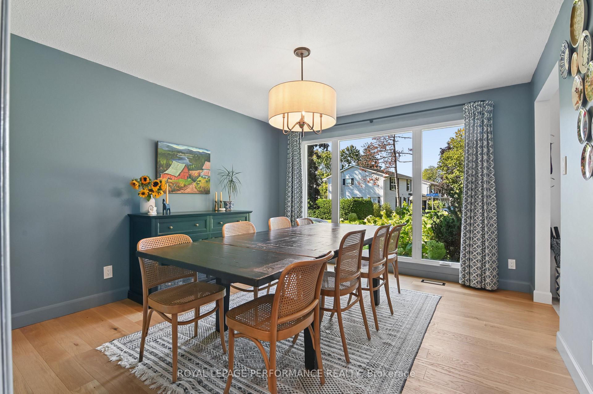 Photo 6 of 2330 Rembrandt Road, Ottawa, Whitehaven — HOMEH