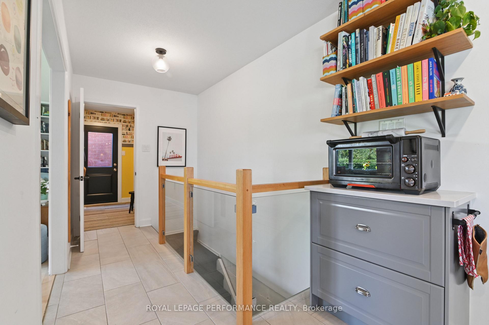 Photo 14 of 2330 Rembrandt Road, Ottawa, Whitehaven — HOMEH