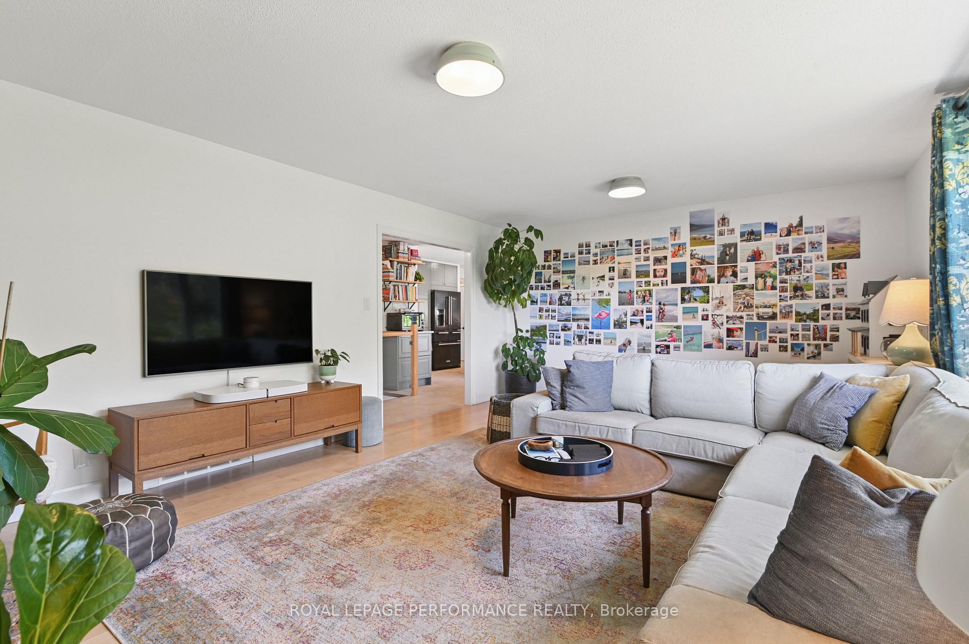 Photo 16 of 2330 Rembrandt Road, Ottawa, Whitehaven — HOMEH