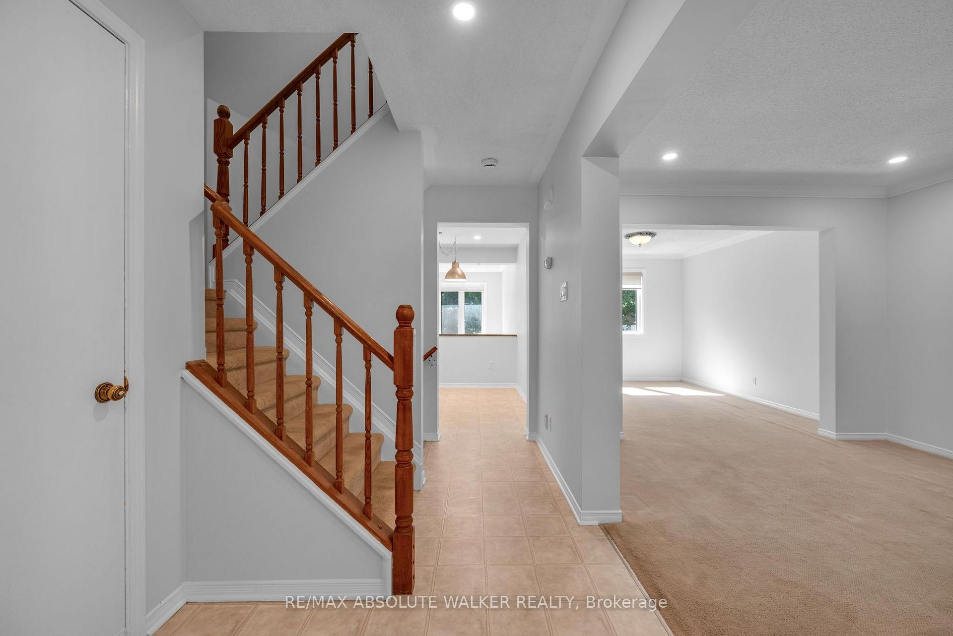 Photo 3 of 65 Halley Street, Ottawa, Barrhaven - Heritage Park — HOMEH