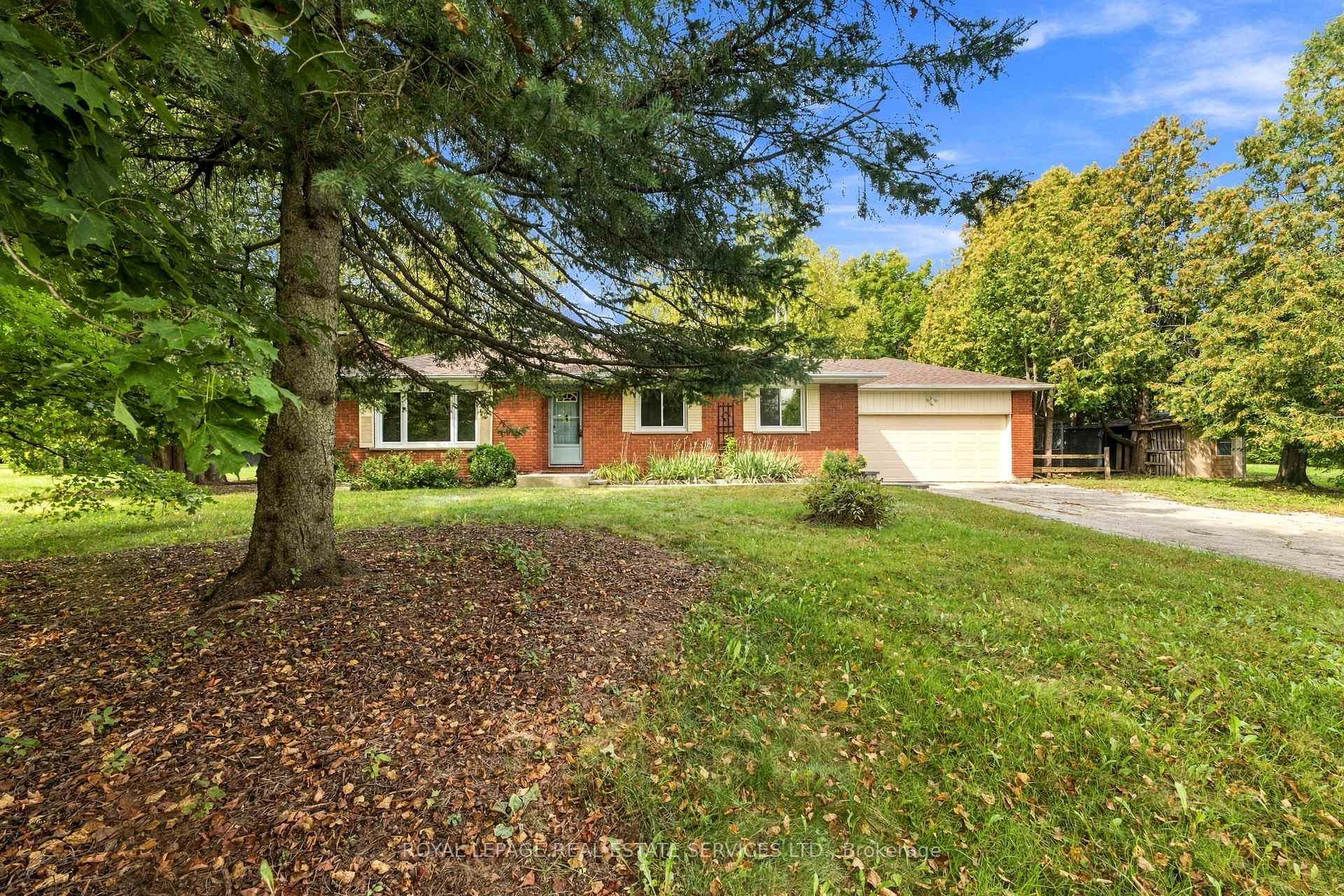 Photo 2 of 1191 15 Side Road, Milton, Rural Milton West — HOMEH