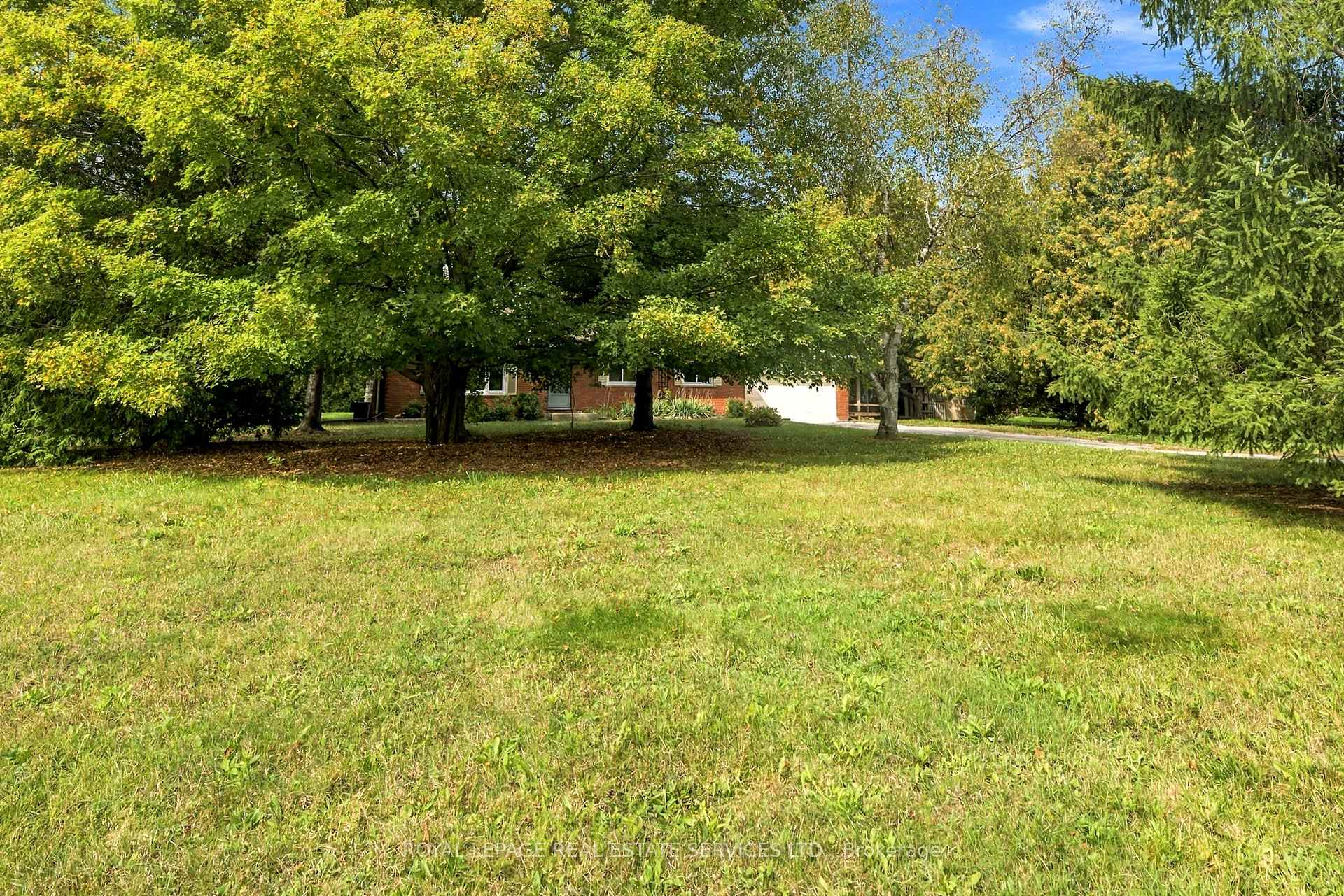 Photo 4 of 1191 15 Side Road, Milton, Rural Milton West — HOMEH