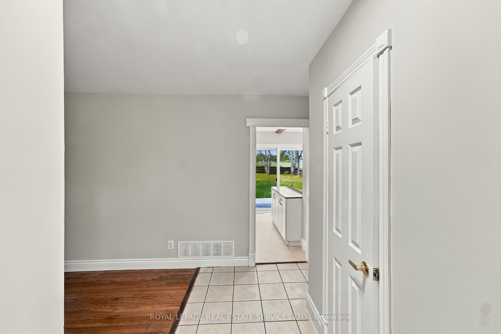 Photo 5 of 1191 15 Side Road, Milton, Rural Milton West — HOMEH