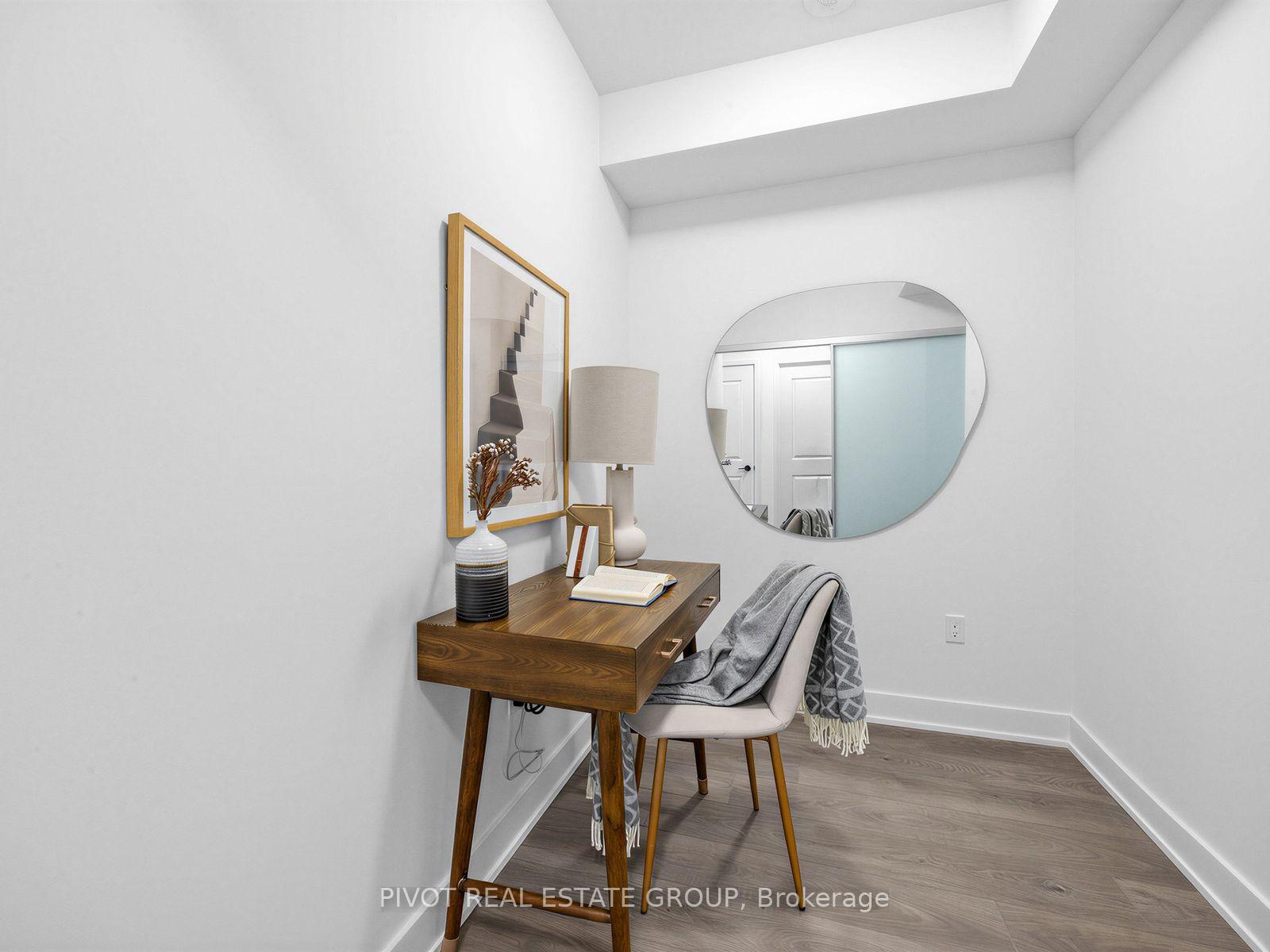 Photo 4 of Unit 638, 2343 Khalsa Gate, Oakville, Westmount — HOMEH
