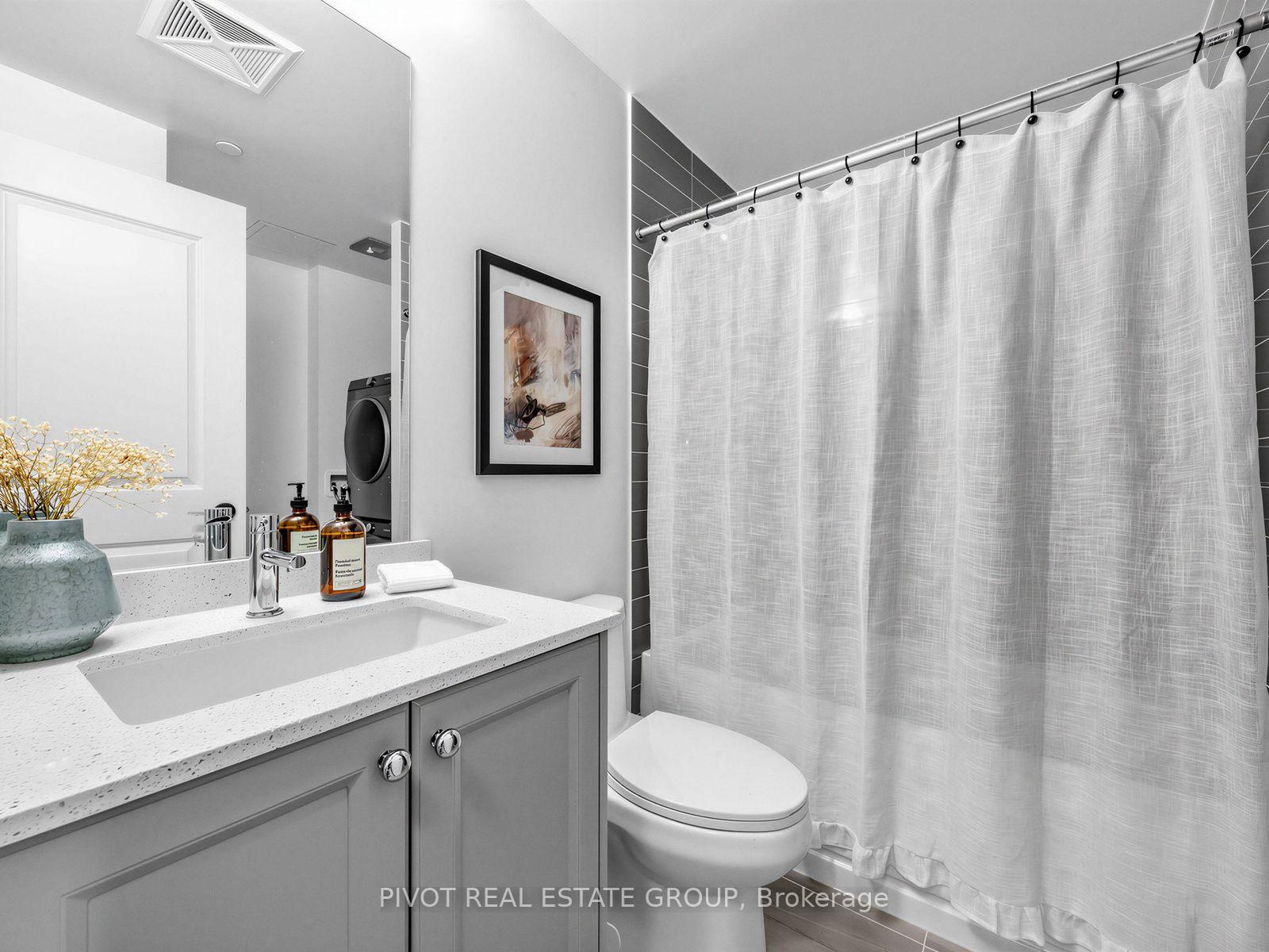 Photo 6 of Unit 638, 2343 Khalsa Gate, Oakville, Westmount — HOMEH