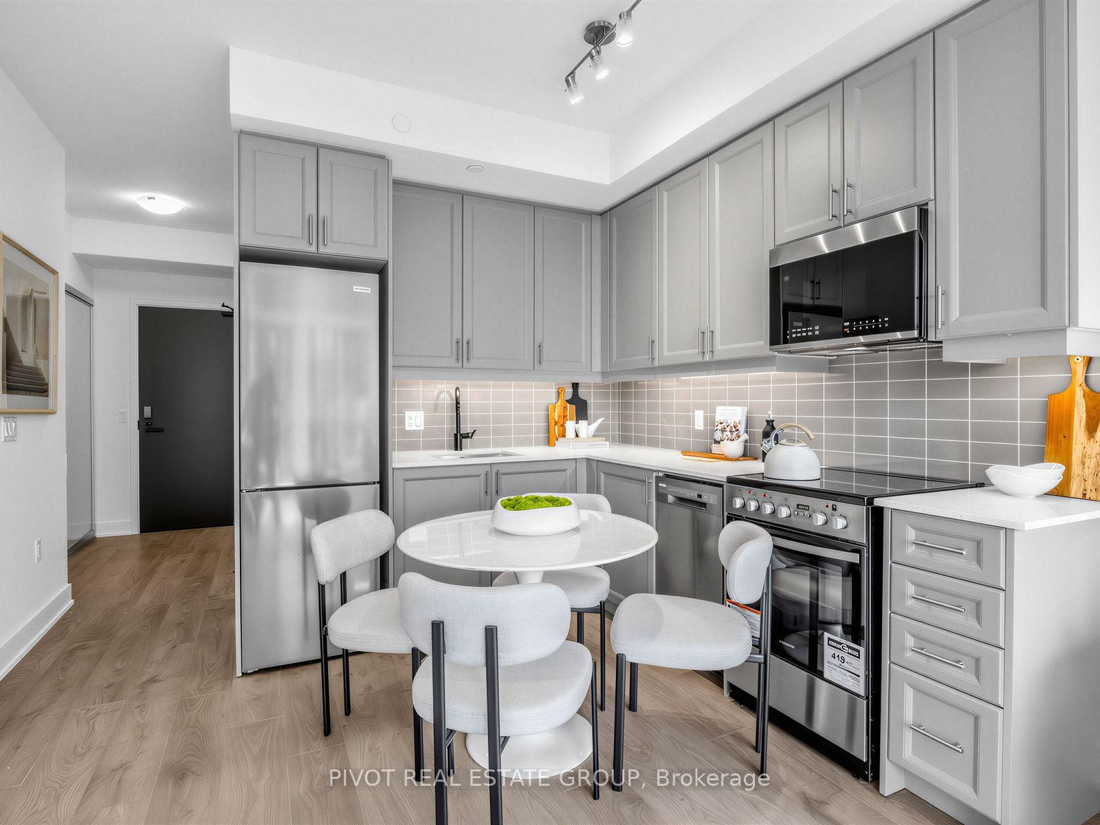 Photo 10 of Unit 638, 2343 Khalsa Gate, Oakville, Westmount — HOMEH