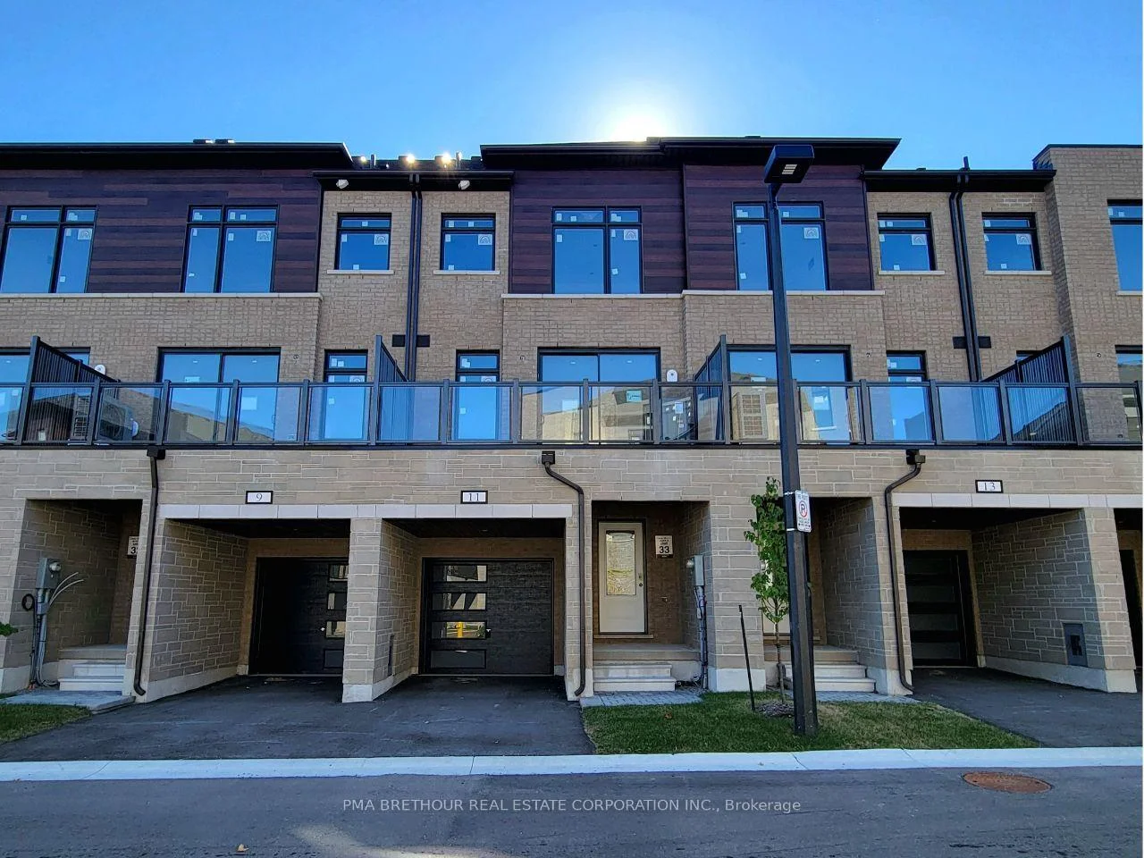 Photo of 11 Traulsen Way