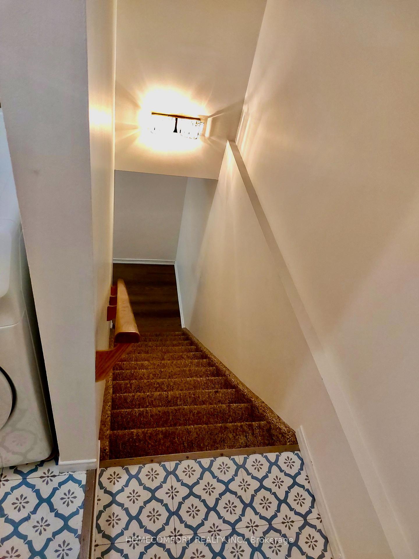 Photo 11 of Unit Lower, 11 Catherine Drive, Barrie, Painswick South — HOMEH