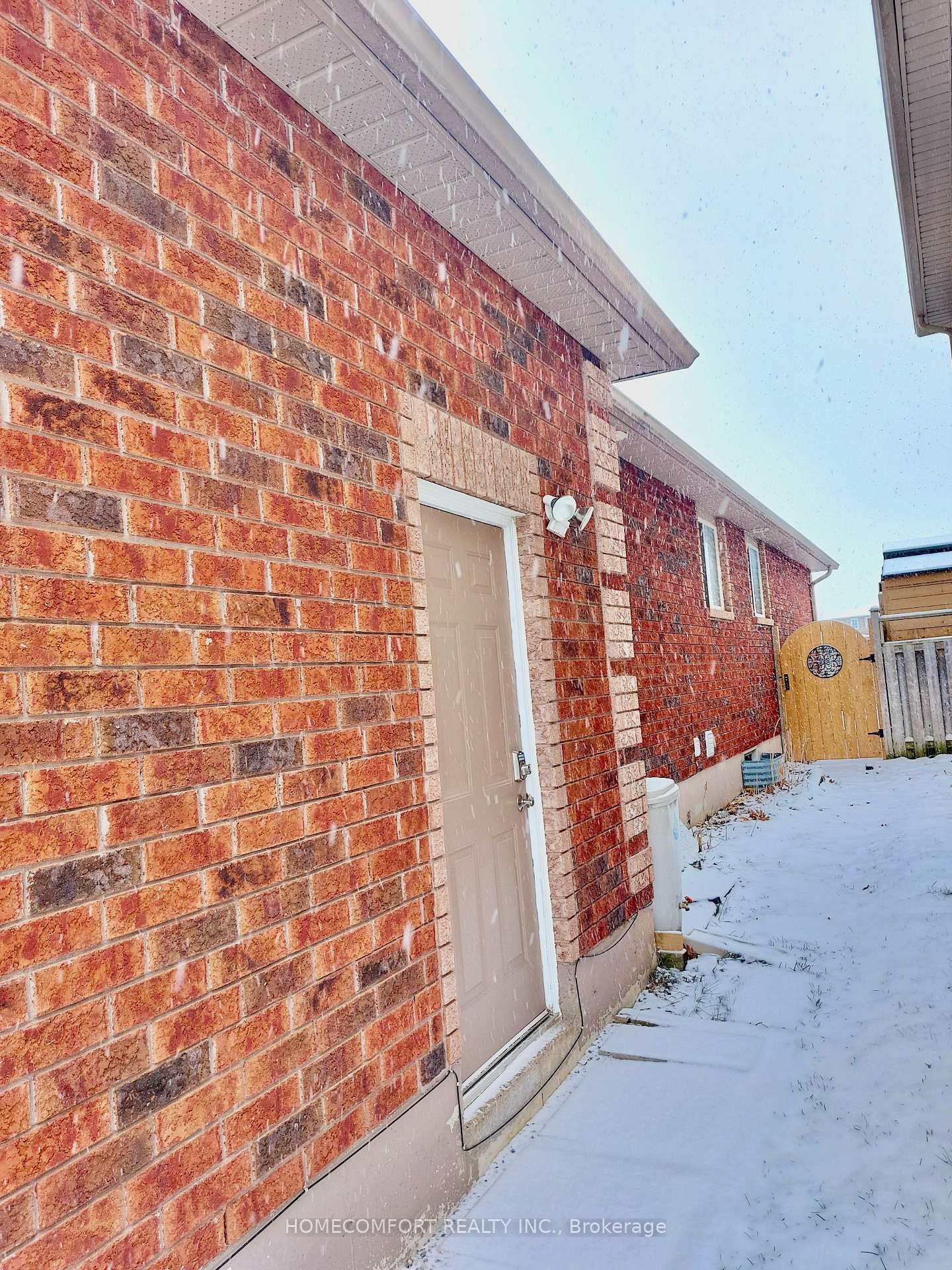 Photo 12 of Unit Lower, 11 Catherine Drive, Barrie, Painswick South — HOMEH
