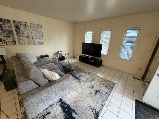 Photo 5 of 39-41 Junot Avenue S, Thunder Bay, Forest Park — HOMEH