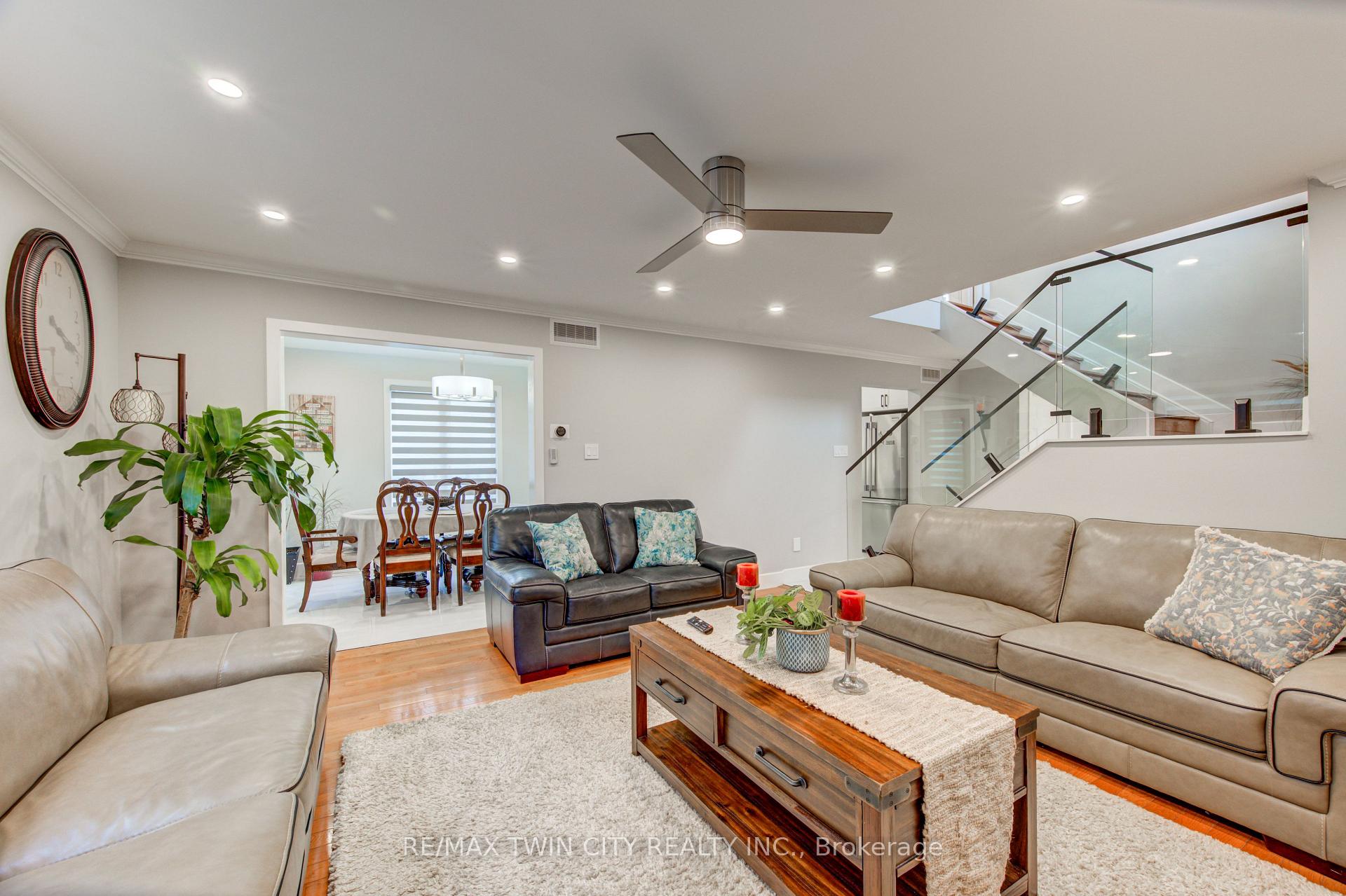 Photo 11 of 31 Tynemouth Drive, London, East I — HOMEH
