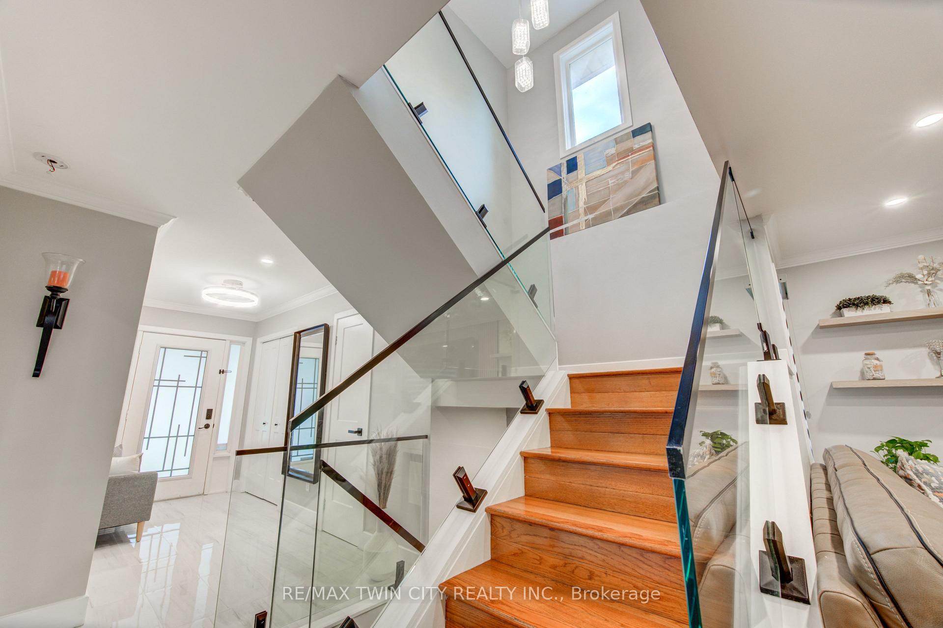 Photo 21 of 31 Tynemouth Drive, London, East I — HOMEH