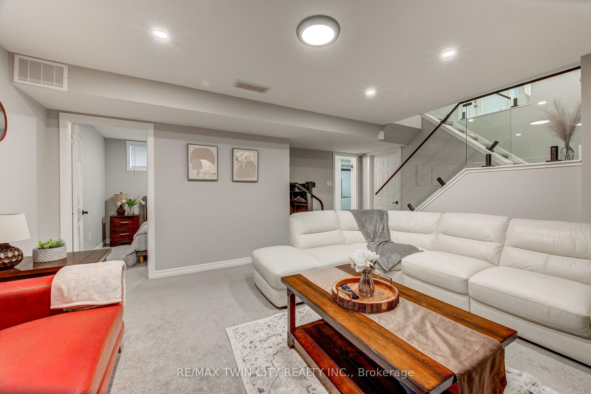 Photo 36 of 31 Tynemouth Drive, London, East I — HOMEH