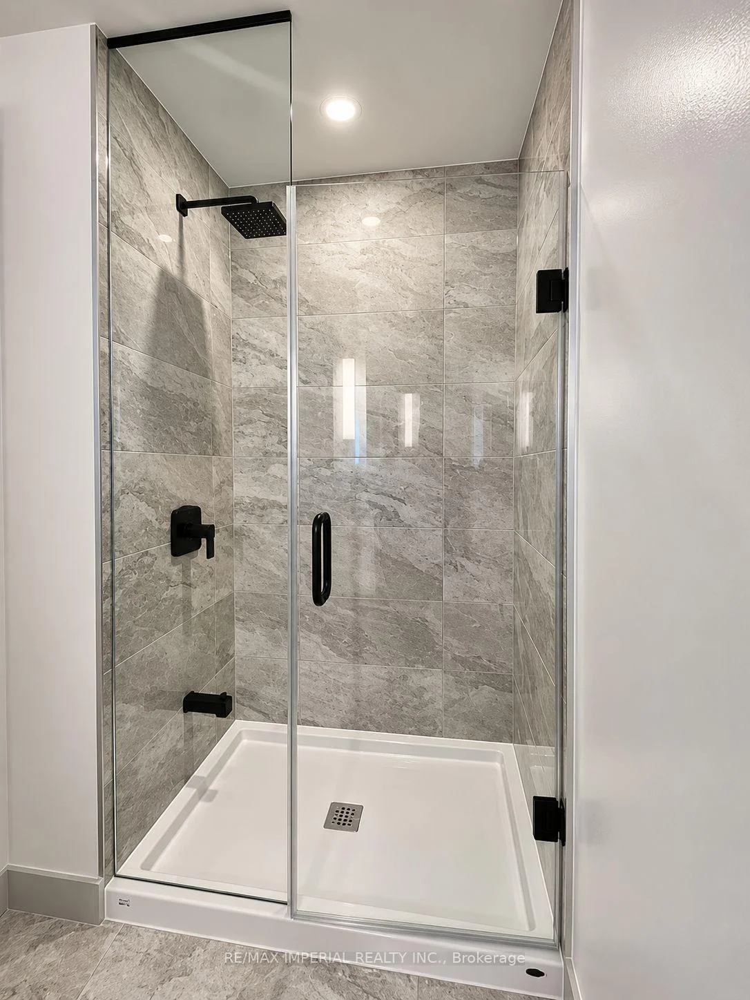 Photo 6 of Unit 2302, 5 Defries Street, Toronto, Regent Park — HOMEH