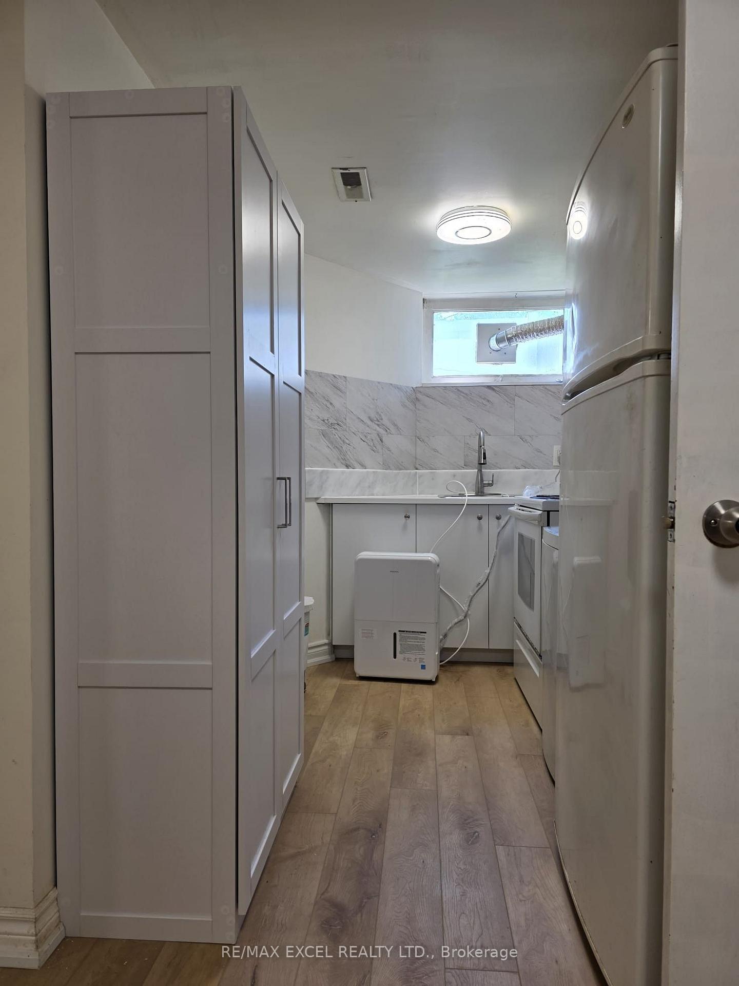 Photo 4 of Unit Bsmt, 22 Northpark Road, Barrie, Grove East — HOMEH