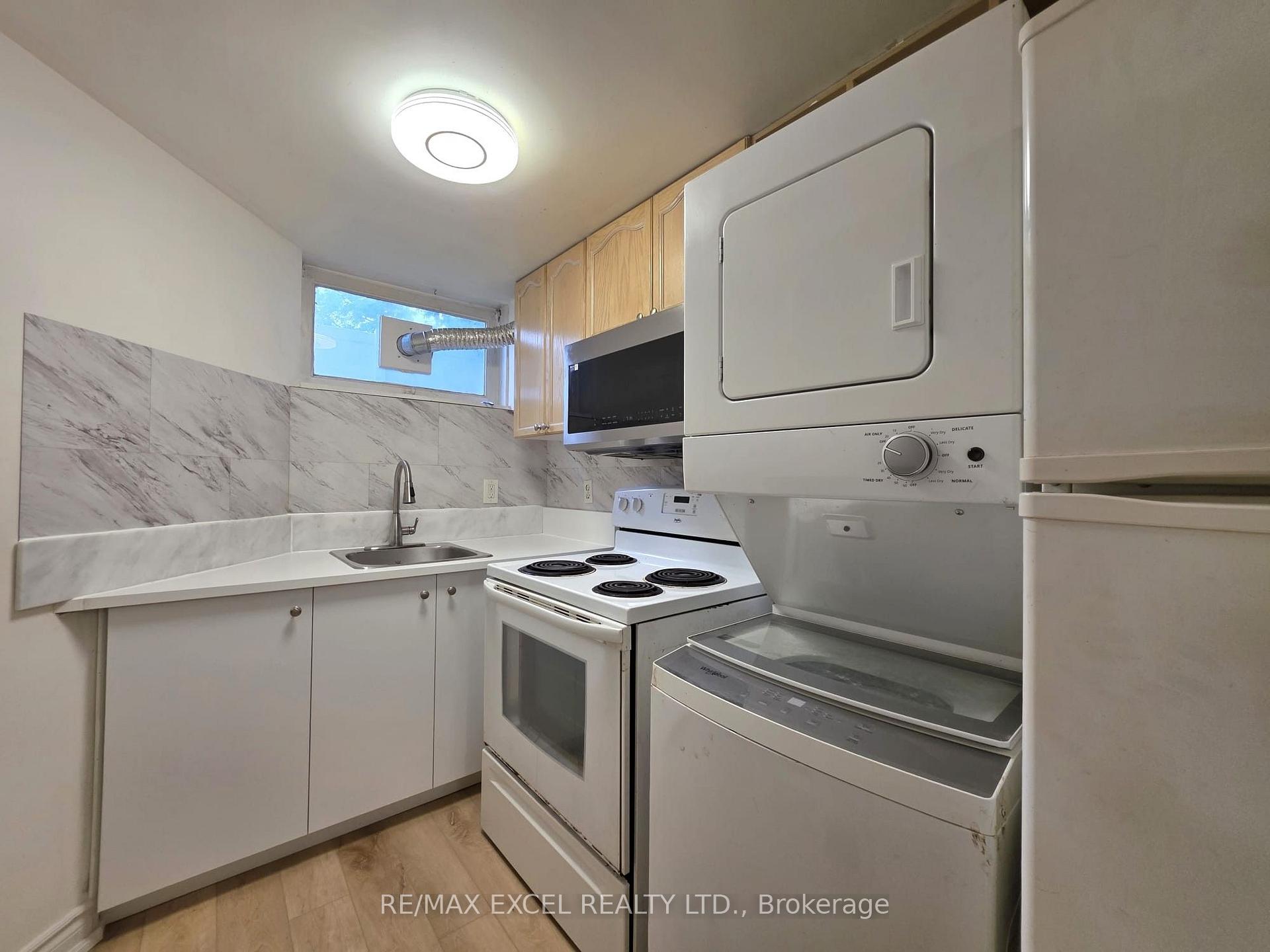 Photo 5 of Unit Bsmt, 22 Northpark Road, Barrie, Grove East — HOMEH