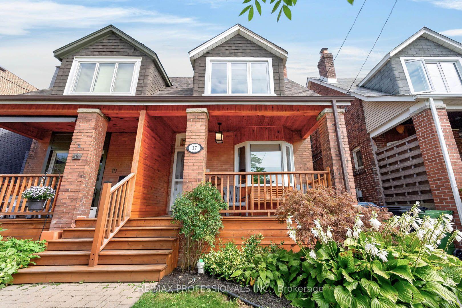 Photo 1 of 17 Fifth Street, Etobicoke, New Toronto — HOMEH