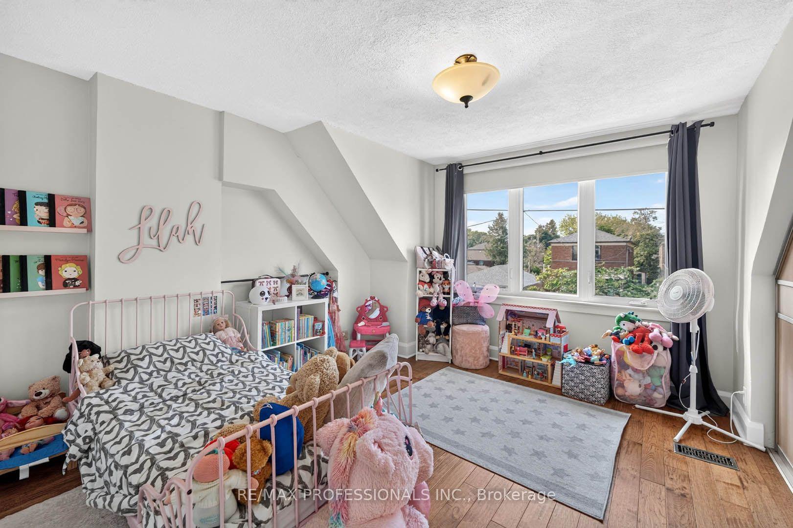 Photo 26 of 17 Fifth Street, Etobicoke, New Toronto — HOMEH