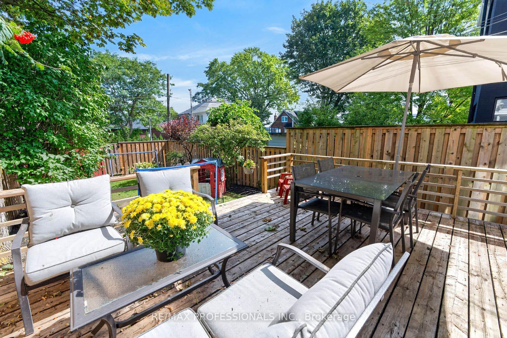 Photo 35 of 17 Fifth Street, Etobicoke, New Toronto — HOMEH