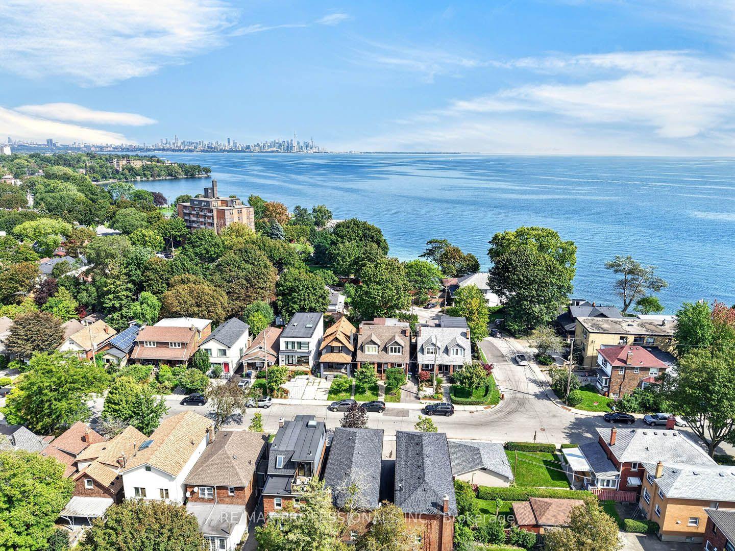 Photo 42 of 17 Fifth Street, Etobicoke, New Toronto — HOMEH