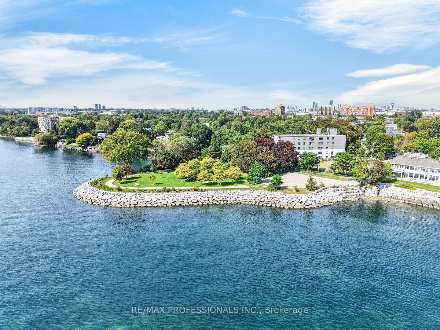 Photo 46 of 17 Fifth Street, Etobicoke, New Toronto — HOMEH