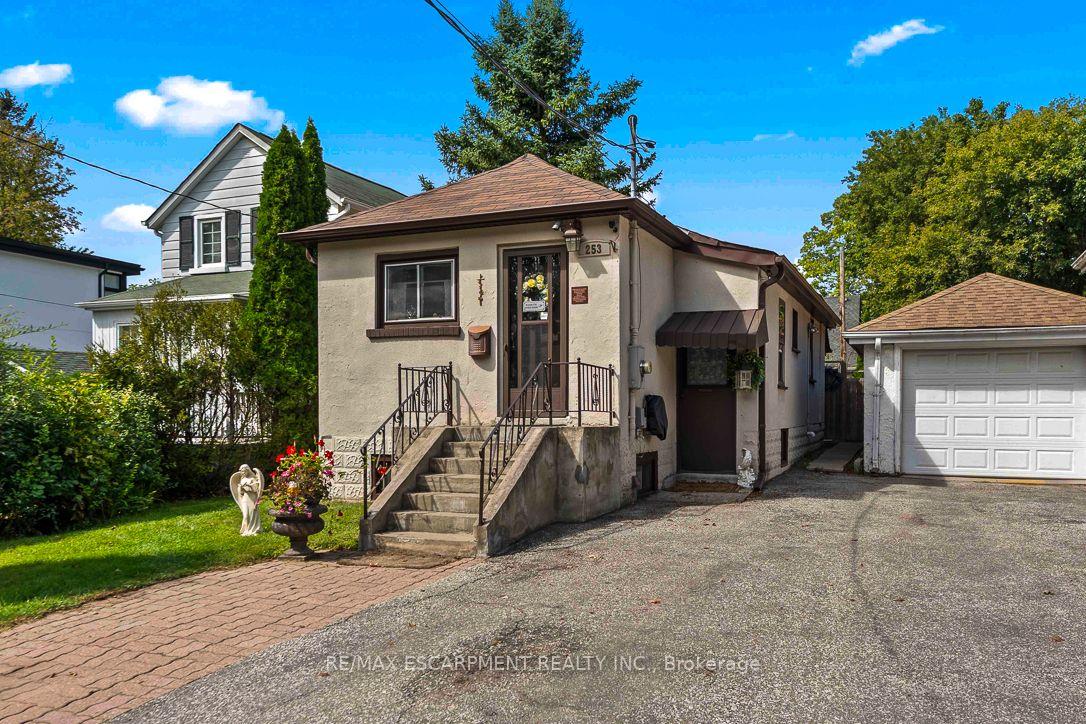 Photo 1 of 253 Eaglewood Boulevard, Mississauga, Mineola — HOMEH