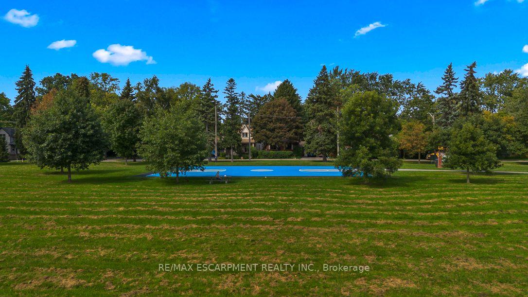 Photo 4 of 253 Eaglewood Boulevard, Mississauga, Mineola — HOMEH