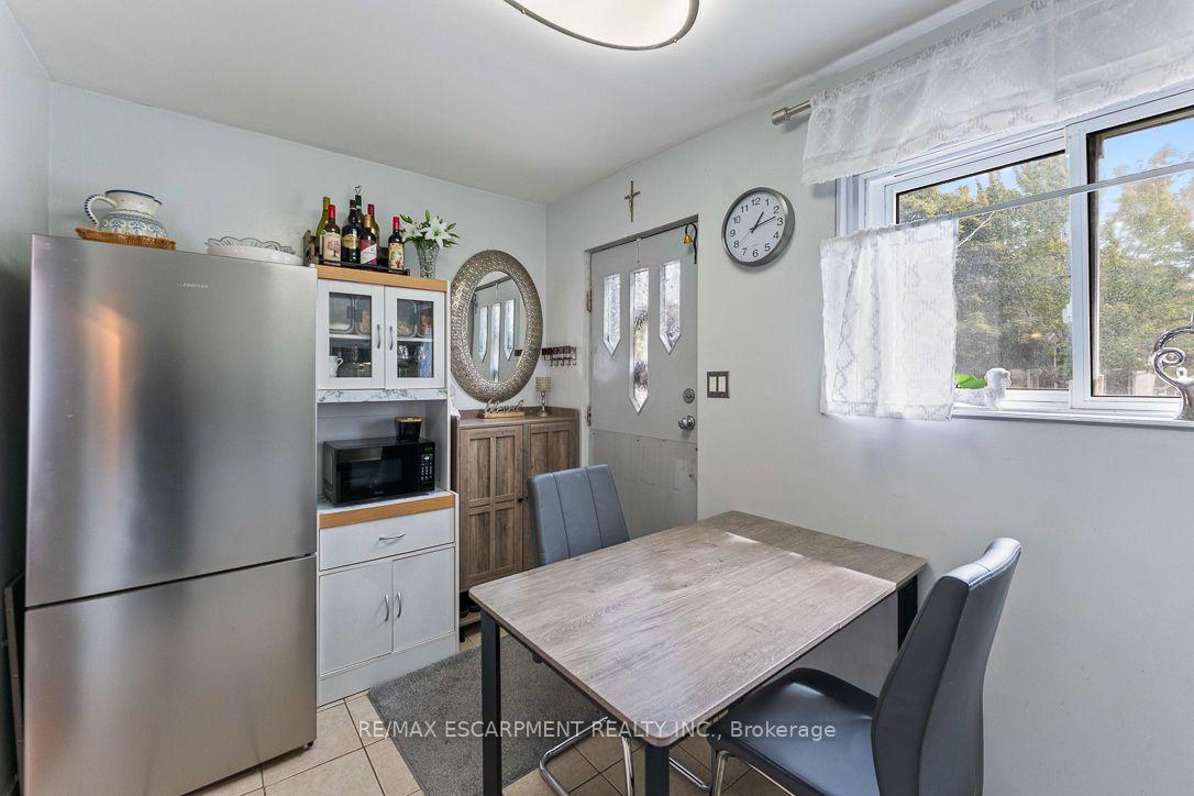 Photo 6 of 253 Eaglewood Boulevard, Mississauga, Mineola — HOMEH