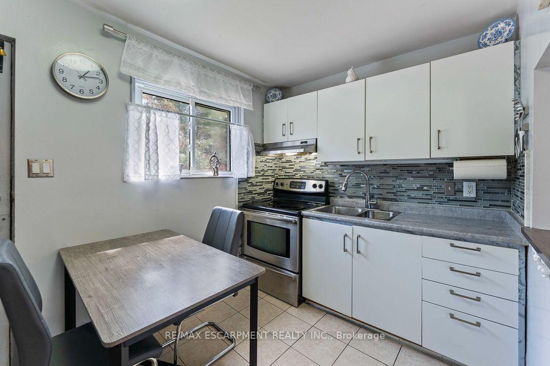 Photo 7 of 253 Eaglewood Boulevard, Mississauga, Mineola — HOMEH