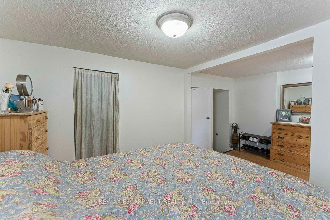 Photo 14 of 253 Eaglewood Boulevard, Mississauga, Mineola — HOMEH