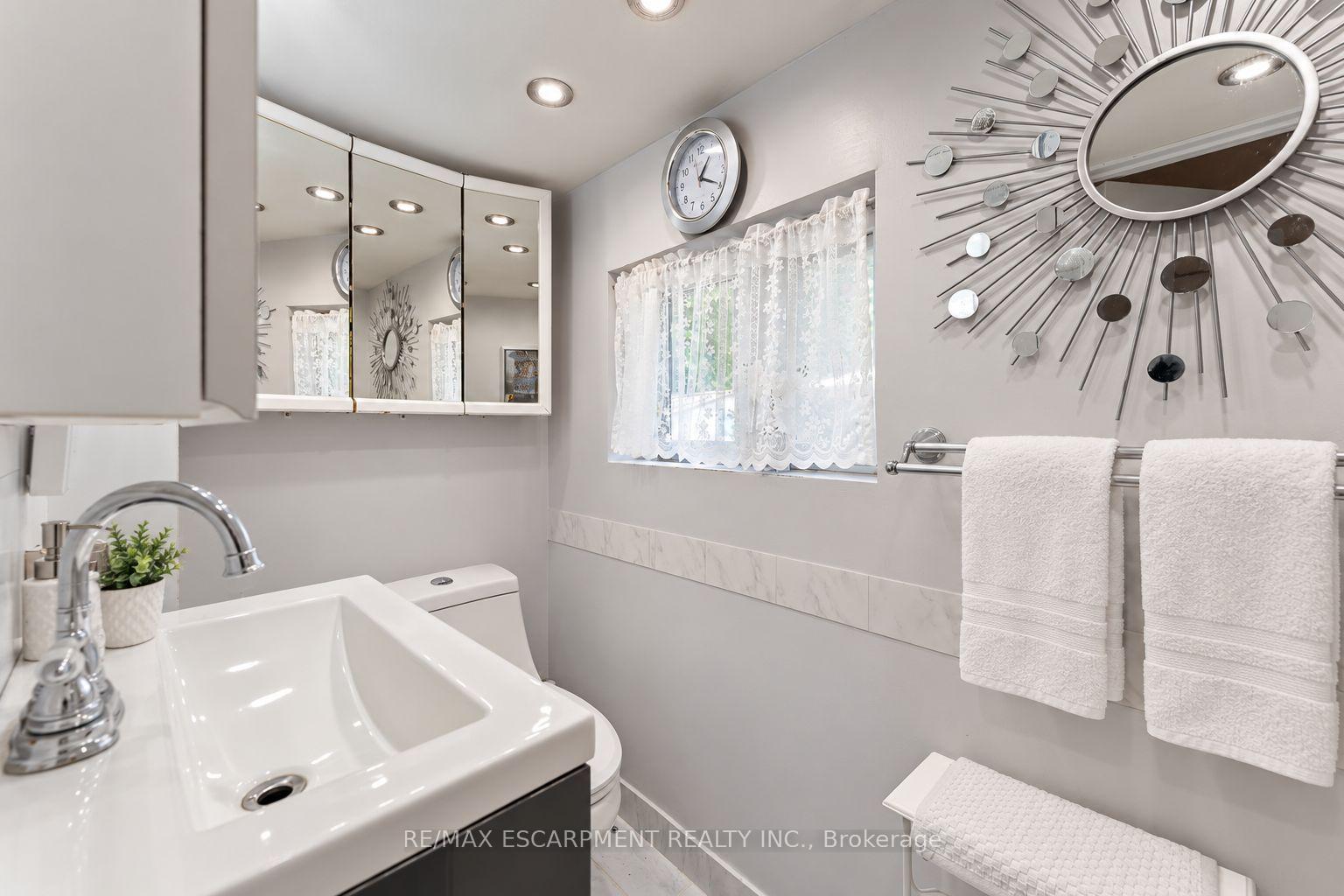 Photo 16 of 253 Eaglewood Boulevard, Mississauga, Mineola — HOMEH