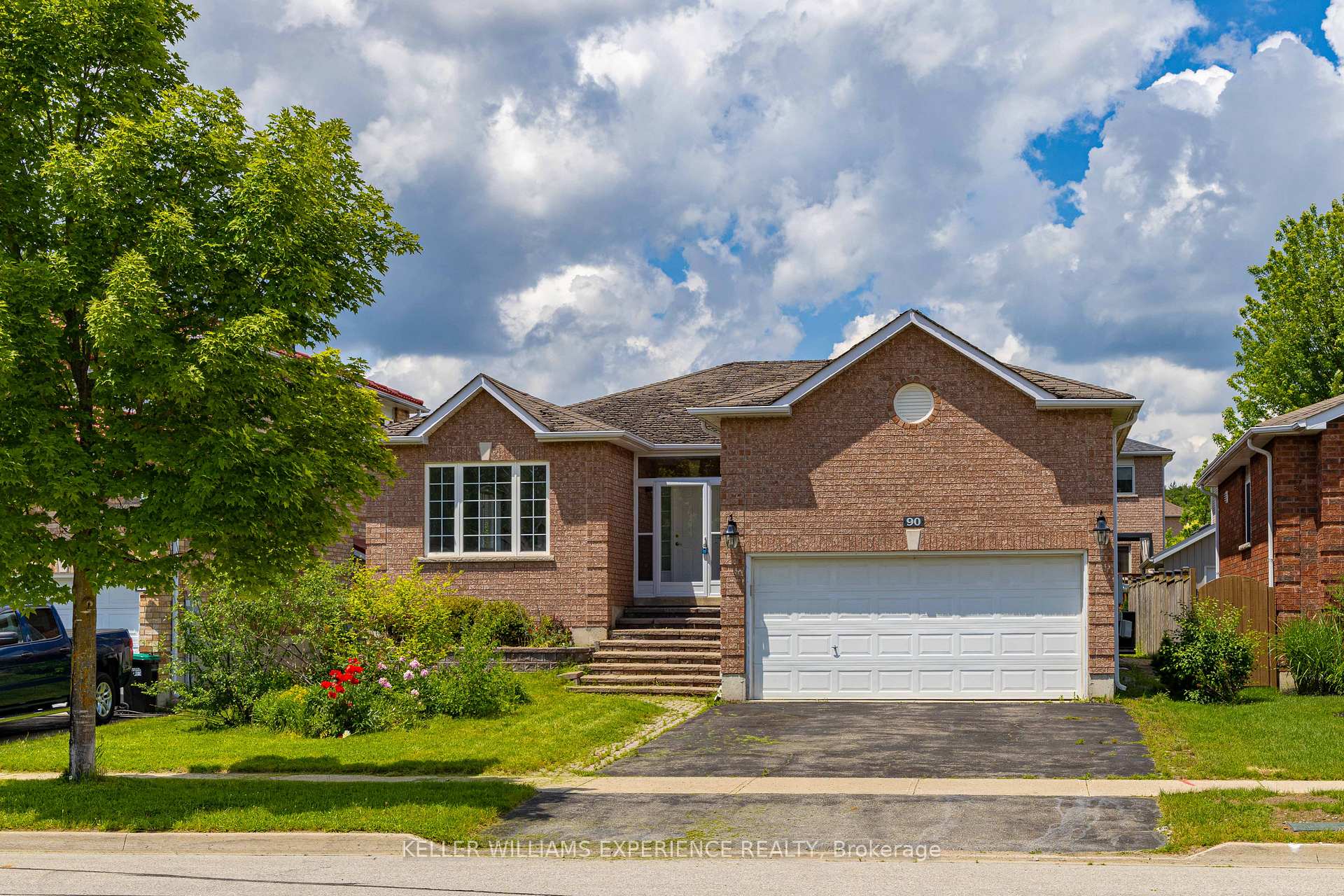 Photo 2 of 90 Sproule Drive, Barrie, Edgehill Drive — HOMEH