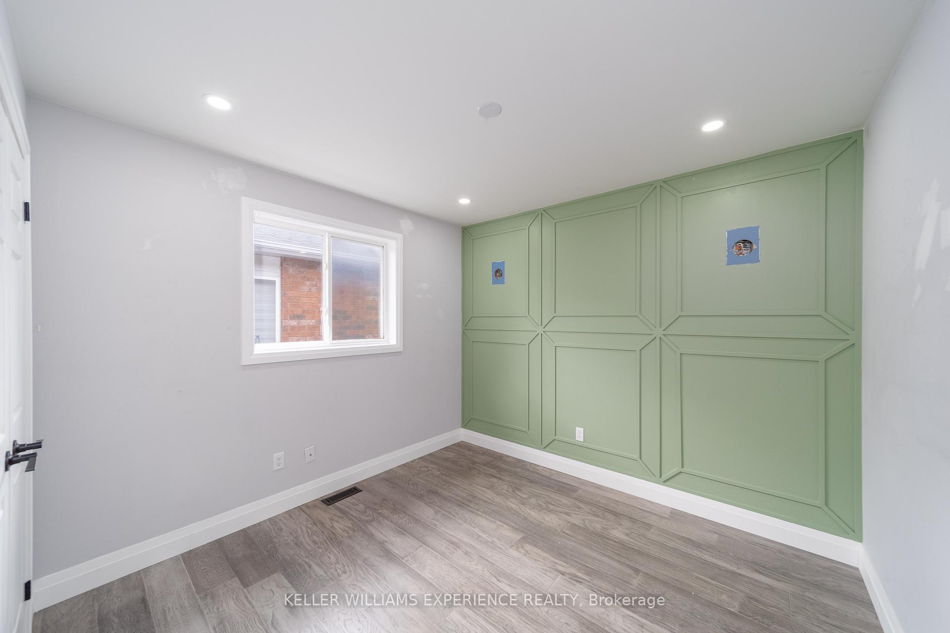 Photo 21 of 90 Sproule Drive, Barrie, Edgehill Drive — HOMEH