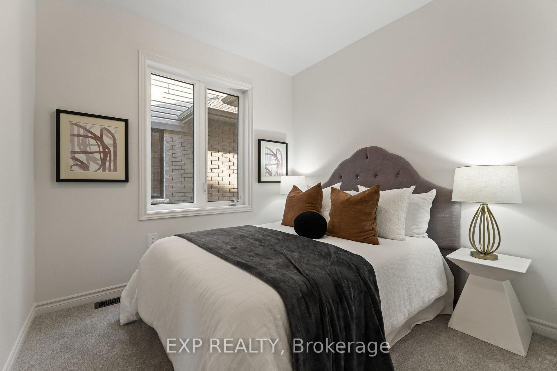 Photo 14 of 83 Rackham Lane, Clarington, Courtice — HOMEH