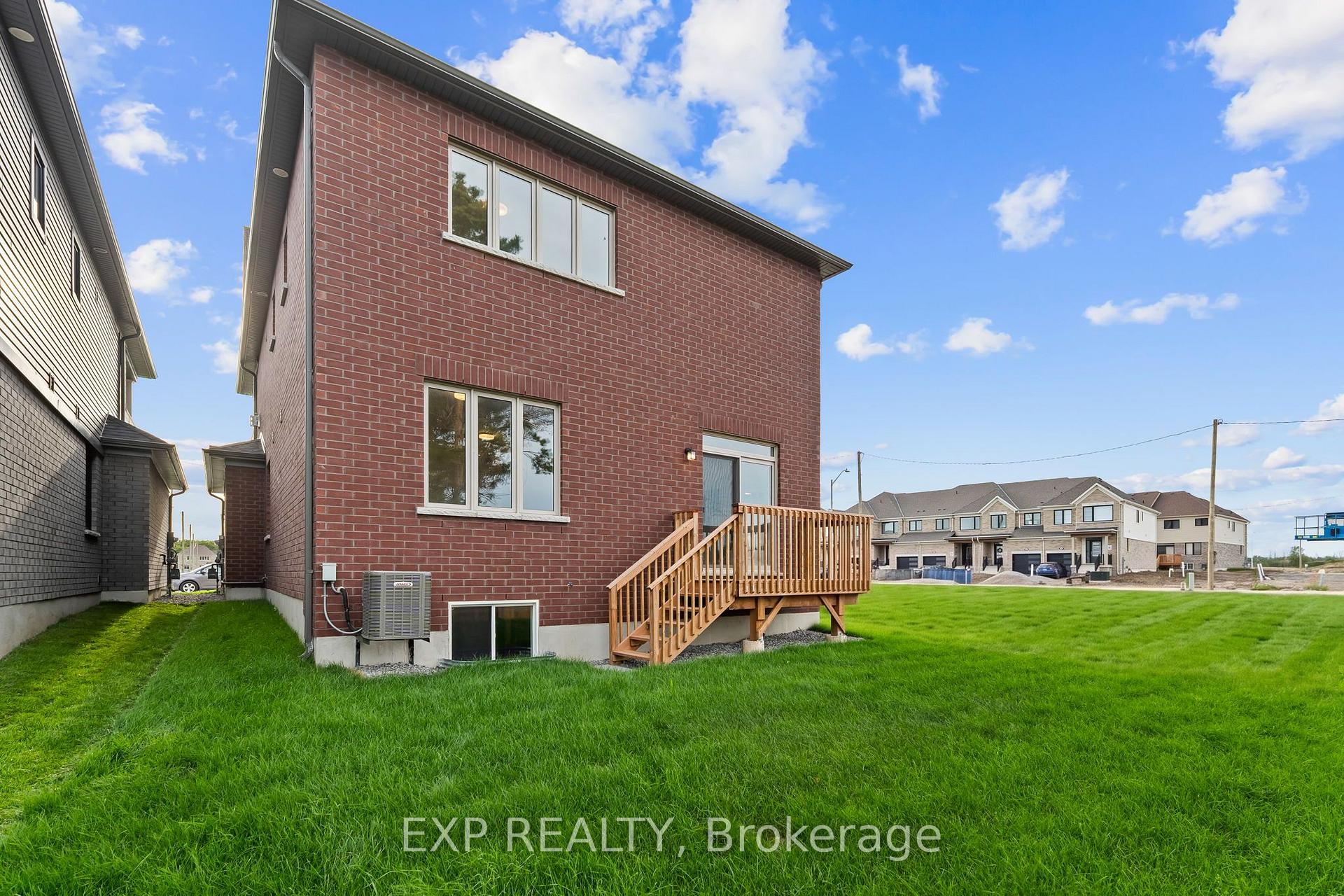 Photo 36 of 83 Rackham Lane, Clarington, Courtice — HOMEH