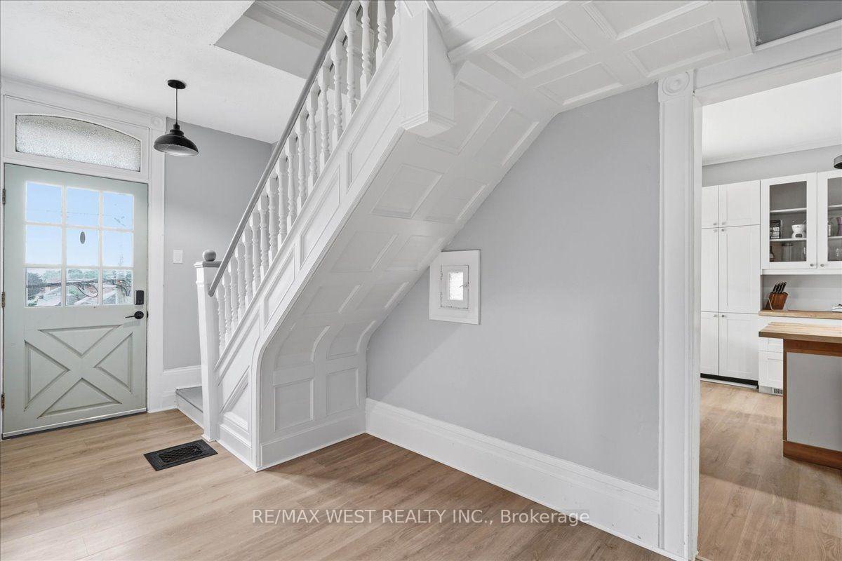 Photo 3 of 45 Catharine Street, Belleville, Belleville Ward — HOMEH