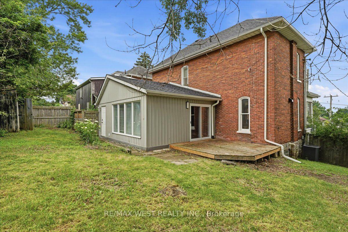 Photo 16 of 45 Catharine Street, Belleville, Belleville Ward — HOMEH